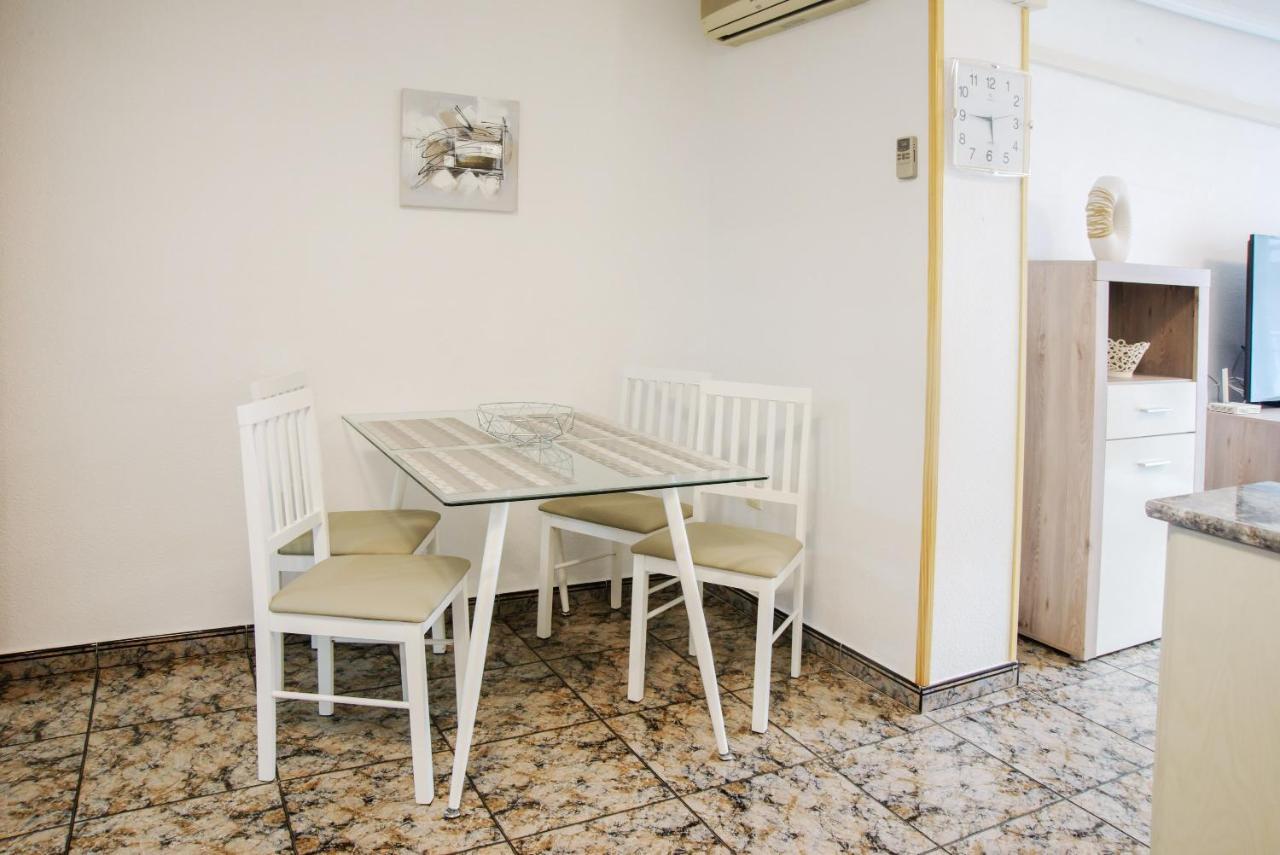 טורבייחה Holiday La Loma Apartment מראה חיצוני תמונה